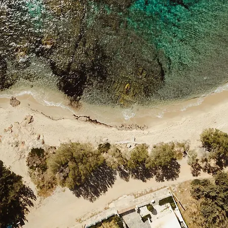 Naxos Superior