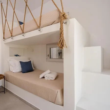 Naxos Superior *