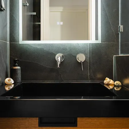 Naxos Superior Vila *