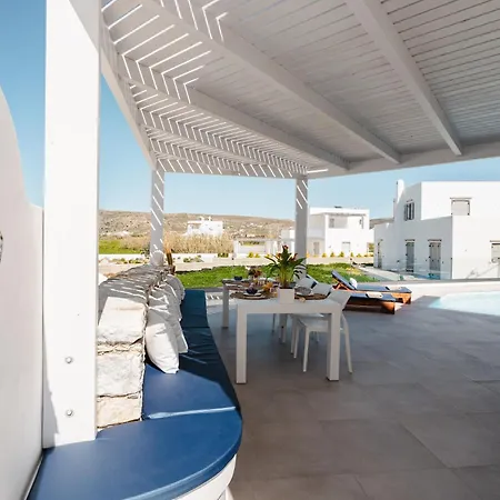 Vila Naxos Superior *