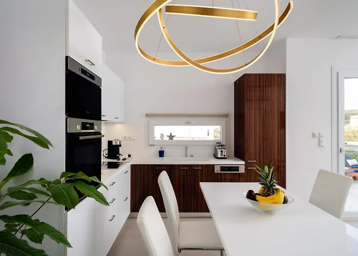 Naxos Superior Villa Kastrákion