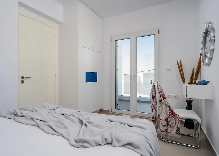 Naxos Superior Villa *