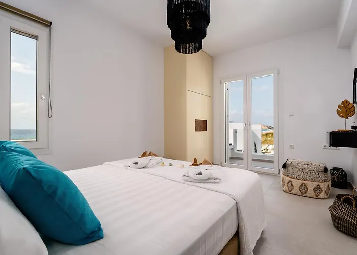 Naxos Superior Villa *